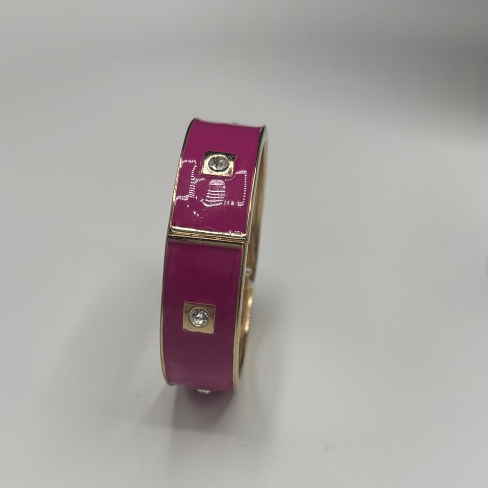 Retro Gold-Tone Pink rhinestone Enamel Hinged bangle Bracelet
